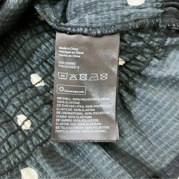 Polka Dot Puff Sleeve Top - Picture 9 of 11